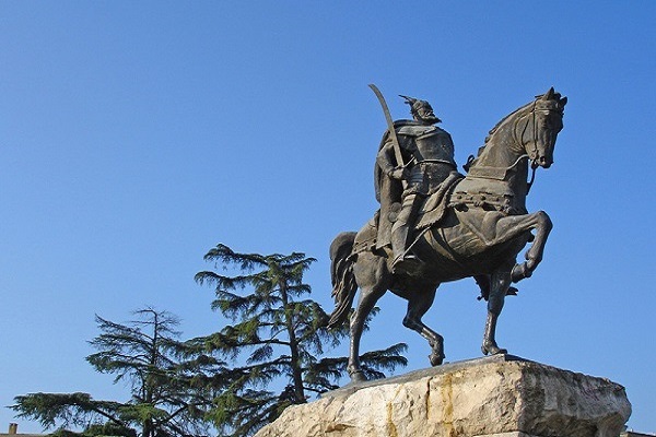 Day tours in Tirana, Skenderbeg, ReadyClickAndGo