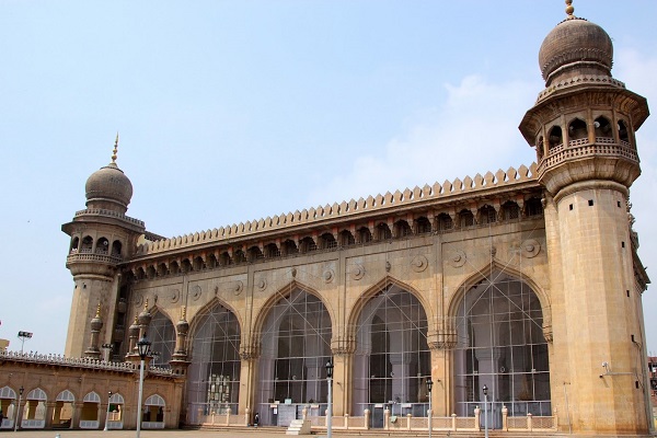 Visit Mecca Masjid, Hyderabad.ReadyClickAndGo