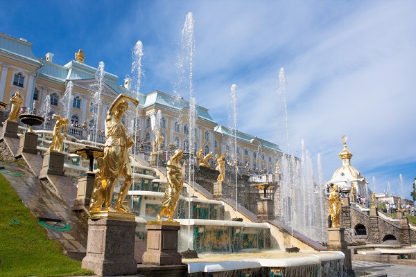 shore_excuriosns_in_st_petersburg_visit_peterhof_readyclickandgo